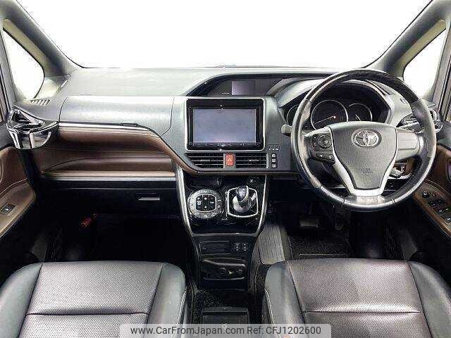toyota esquire 2016 504928-929604 image 1