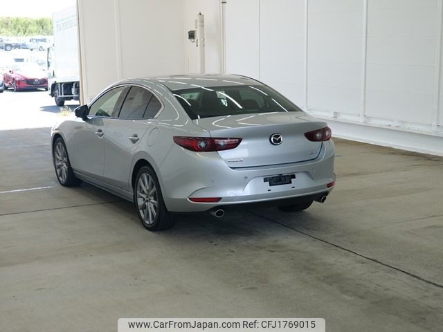 mazda mazda3 2022 CFJ1769015 image 2