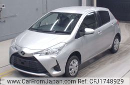 toyota vitz 2017 CFJ1748929
