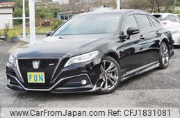 toyota crown 2022 CFJ1831081