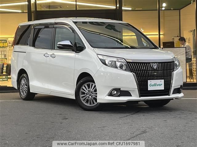 toyota esquire 2017 CFJ1697981 image 1