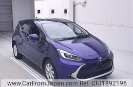 toyota aqua 2024 CFJ1892196