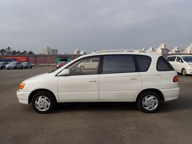 2000 Toyota Ipsum GF-SXM10G 2WD - Car Price $2,434