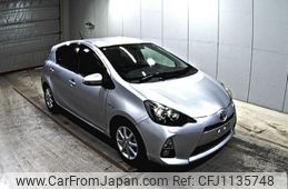 toyota aqua 2013 -TOYOTA--AQUA NHP10-6194208---TOYOTA--AQUA NHP10-6194208-
