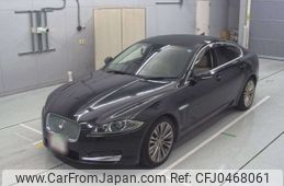 jaguar xf 2013 -JAGUAR--Jaguar XF Series J058C-SAJKC0681D8S82820---JAGUAR--Jaguar XF Series J058C-SAJKC0681D8S82820-