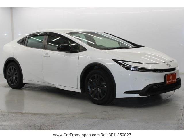 toyota prius 2023 CFJ1850827 image 2