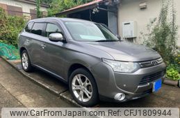 mitsubishi outlander 2013 CFJ1809944