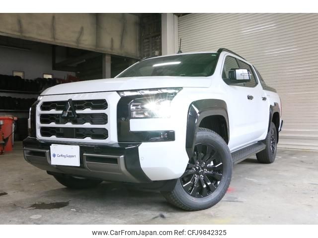 mitsubishi triton 2024 CFJ9842325 image 2