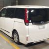 toyota noah 2014 quick_quick_DAA-ZWR80G_00488764 image 4