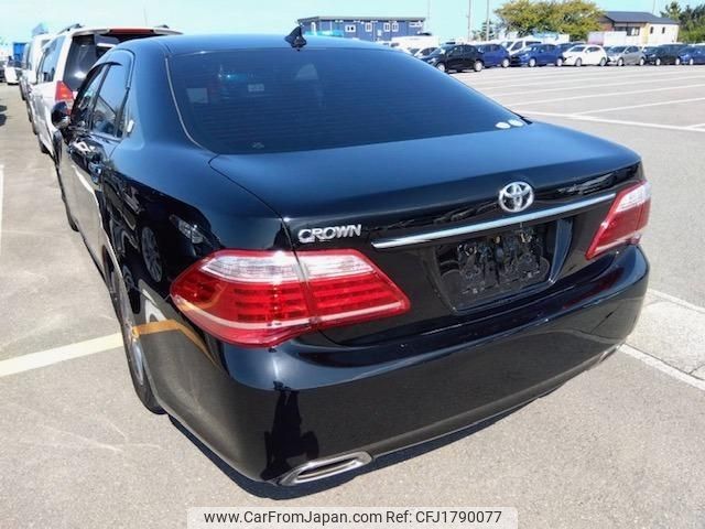 toyota crown 2011 CFJ1790077 image 2