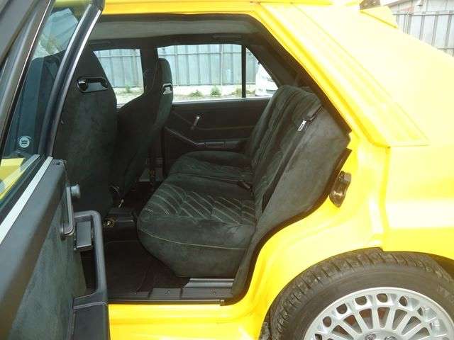 lancia delta 1995 18124C image 2