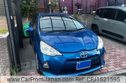 toyota aqua 2013 CFJ1521595