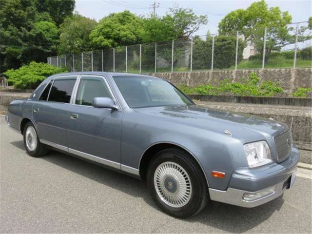 Used TOYOTA CENTURY 2010/Oct CFJ7375137 in good condition for sale