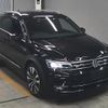 volkswagen tiguan 2019 -VOLKSWAGEN--VW Tiguan WVGZZZ5NZKW866085---VOLKSWAGEN--VW Tiguan WVGZZZ5NZKW866085- image 1