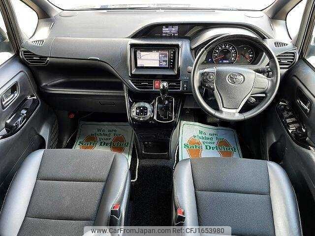 toyota noah 2021 CFJ1653980 image 1