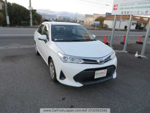 toyota corolla-axio 2017 504749-RAOID:13676 image 2