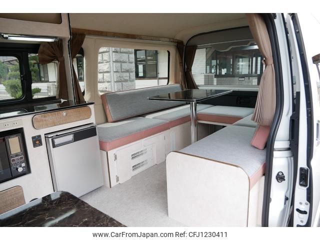 toyota hiace-wagon 2021 GOO_JP_700070921030250526001 image 2