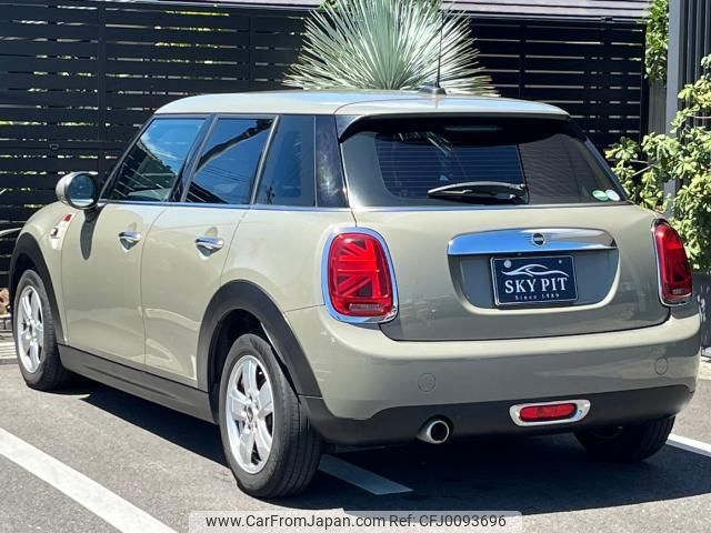 mini mini-others 2019 quick_quick_DBA-XU15M_WMWXU52000TH96227 image 2