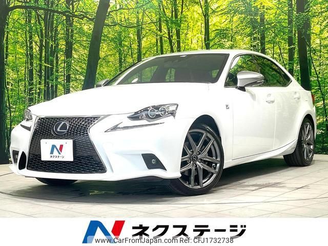 lexus is 2016 CFJ1732738 image 1