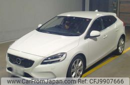 volvo v40 2017 quick_quick_DBA-MB4154T_YV1MV2920H2429228