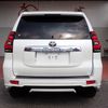 toyota land-cruiser-prado 2020 24940403 image 7