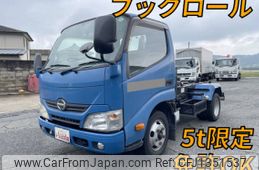 hino dutro 2012 CFJ1351537