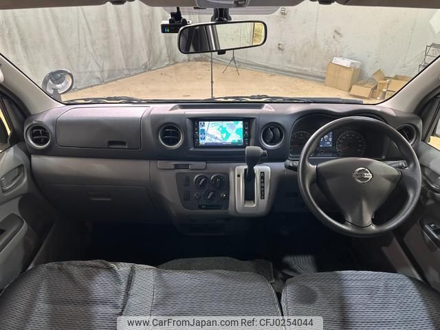 nissan nv350-caravan-van 2019 quick_quick_VR2E26_VR2E26-122575 image 2