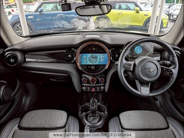 mini mini-others 2022 CFJ1689694 image 2