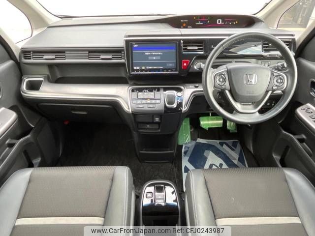 honda stepwagon 2017 -HONDA--Stepwgn 6AA-RP5--RP5-1050779---HONDA--Stepwgn 6AA-RP5--RP5-1050779- image 2