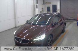 volvo v40 2019 CFJ1677280