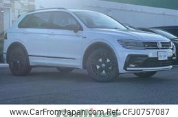 volkswagen tiguan 2018 -VOLKSWAGEN--VW Tiguan LDA-5NDFGF--WVGZZZ5NZKW801621---VOLKSWAGEN--VW Tiguan LDA-5NDFGF--WVGZZZ5NZKW801621-