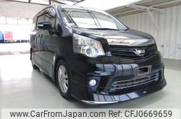 toyota noah 2010 ENHANCEAUTO_1_ea293236