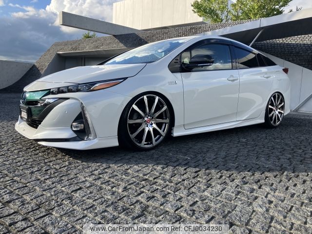 toyota prius-phv 2017 -TOYOTA--Prius PHV DLA-ZVW52--ZVW52-3048708---TOYOTA--Prius PHV DLA-ZVW52--ZVW52-3048708- image 2