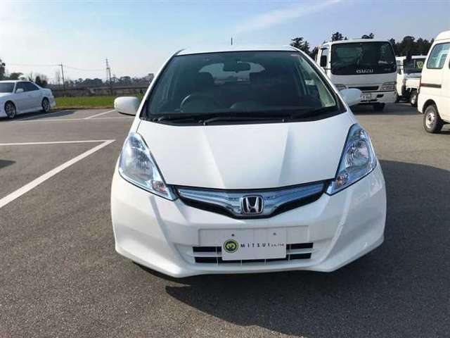 honda fit-hybrid 2011 190315115952 image 2