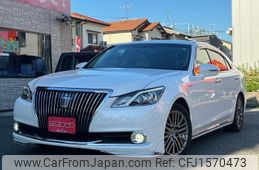 toyota crown-majesta 2013 CFJ1570473