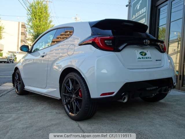 toyota yaris 2023 CFJ1119511 image 2