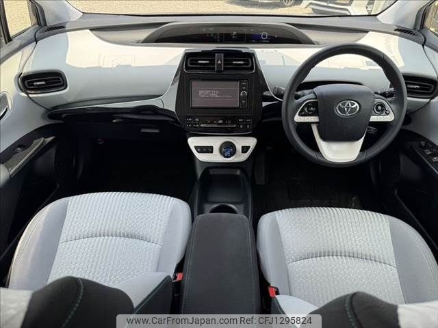 toyota prius 2017 -TOYOTA--Prius DAA-ZVW50--ZVW50-6100557---TOYOTA--Prius DAA-ZVW50--ZVW50-6100557- image 2
