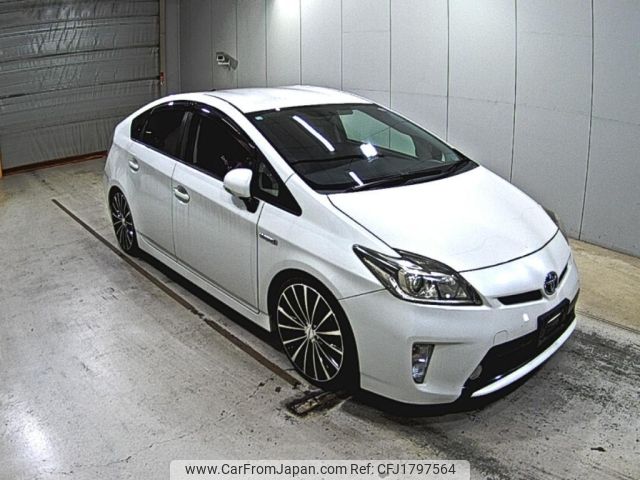 toyota prius 2014 CFJ1797564 image 1