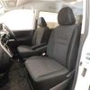 toyota voxy 2012 CFJ1696689 image 6