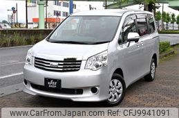 toyota noah 2013 -TOYOTA--Noah ZRR75G--0106040---TOYOTA--Noah ZRR75G--0106040-