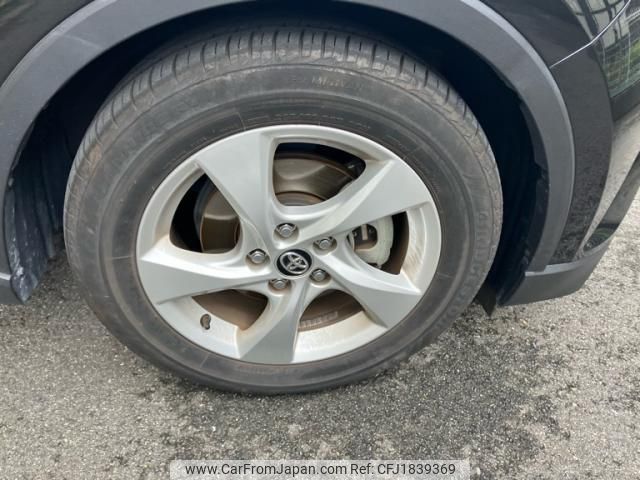 toyota c-hr 2018 CFJ1839369 image 2