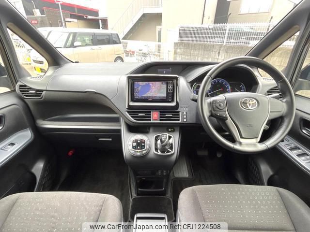 toyota voxy 2016 quick_quick_ZWR80G_ZWR80-0211237 image 2