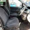 toyota voxy 2003 18340404 image 20