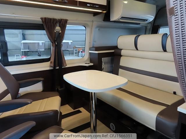 toyota hiace-van 2019 CFJ1566351 image 2