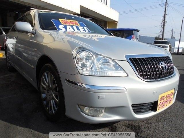Toyota crown majesta 2006