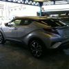 toyota c-hr 2017 -TOYOTA--C-HR DAA-ZYX10--ZYX10-2032951---TOYOTA--C-HR DAA-ZYX10--ZYX10-2032951- image 2