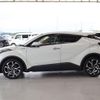 toyota c-hr 2018 quick_quick_DAA-ZYX10_ZYX10-2110418 image 7