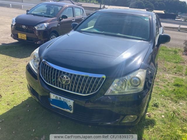toyota crown-majesta 2012 CFJ1839375 image 2