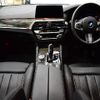 bmw 5-series 2018 quick_quick_ABA-JR20_WBAJR32030WW01616 image 2