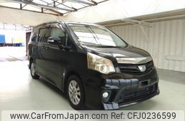 toyota noah 2011 ENHANCEAUTO_1_ea288300